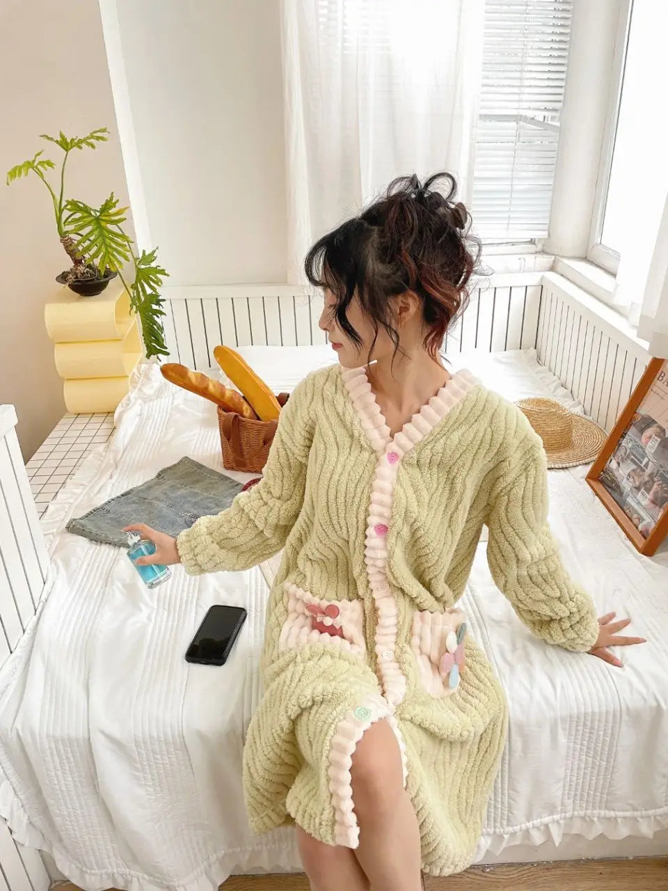 Coral Fleece Women Nightgown Winter Thicken Loose Pockets Velvet Nightgown Warm Twisted Texture Thermal Homewear Lady Nightdress