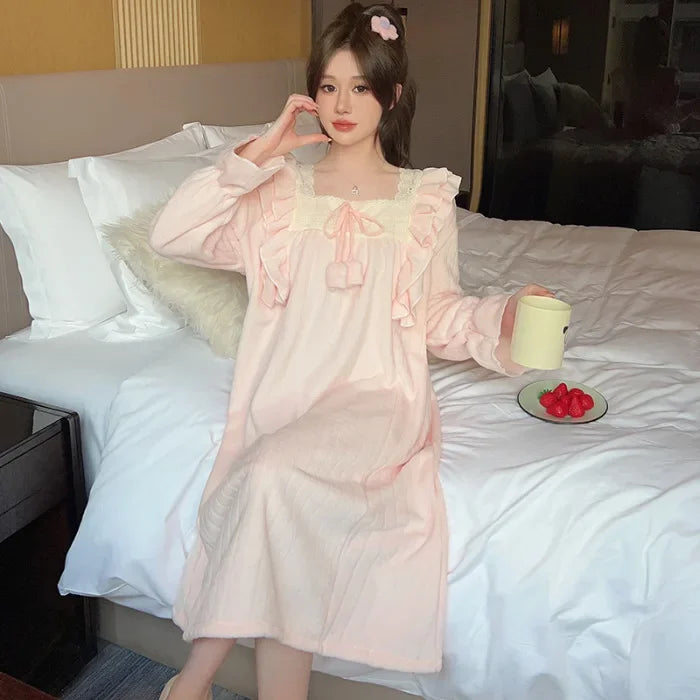 Winter Warm Sleepwear Princess Style Women's Flannel Nightgown Homewear Soft Coral Velvet Court Pajama Solid Loose Sleep Dress