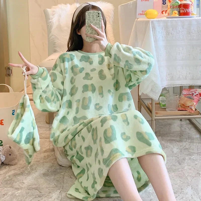 100kg Large Size Winter Flannel Nightgown Women Korean Student Cartoon Coral Velvet Sleepwear Long Sleeve Thick Warm Home Dress