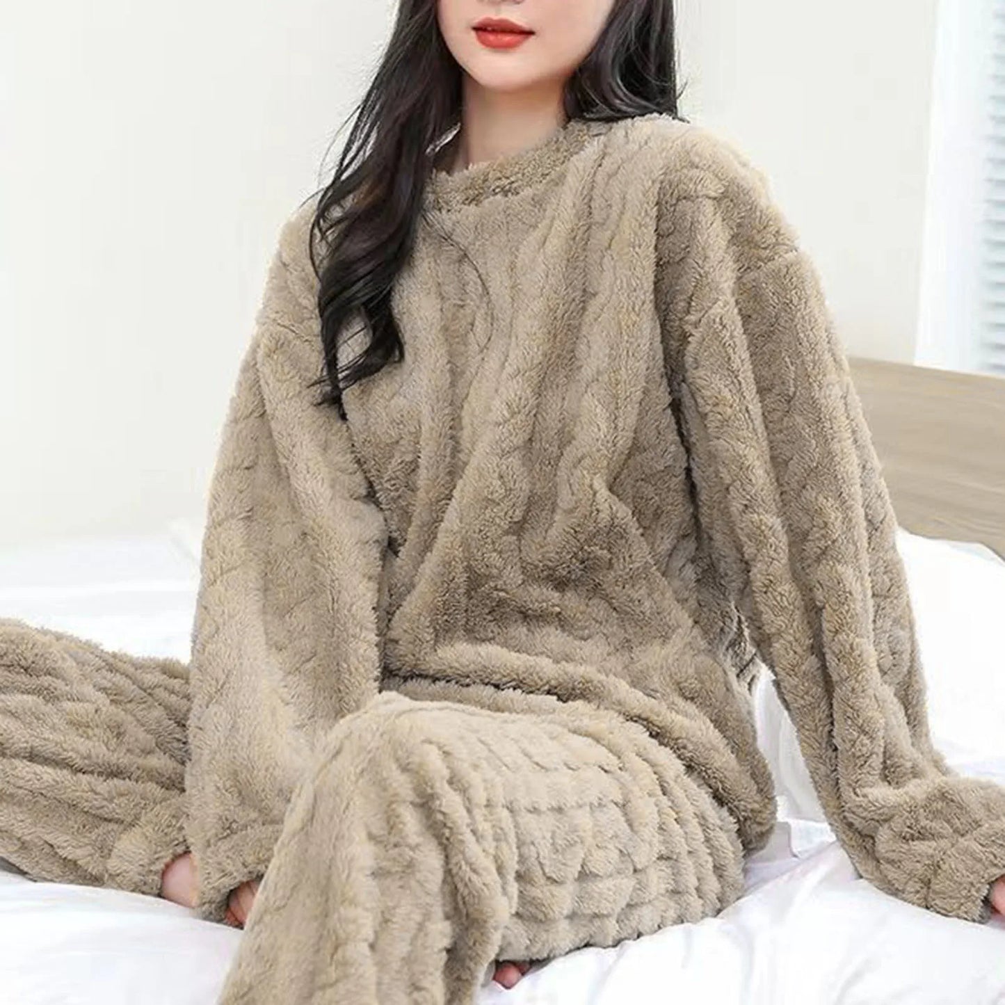 New Pajama Sets Women's Solid Long Sleeve Winter Woman Fluffy Pijama Suit with Pants Thick Warm Fleece Home Clothes for Female