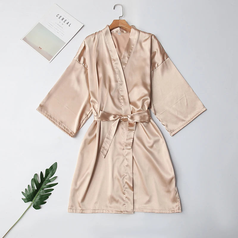 Wedding Party Team Bride Robe With Black Letters Kimono Satin Pajamas Bridesmaid Bathrobe SP2000