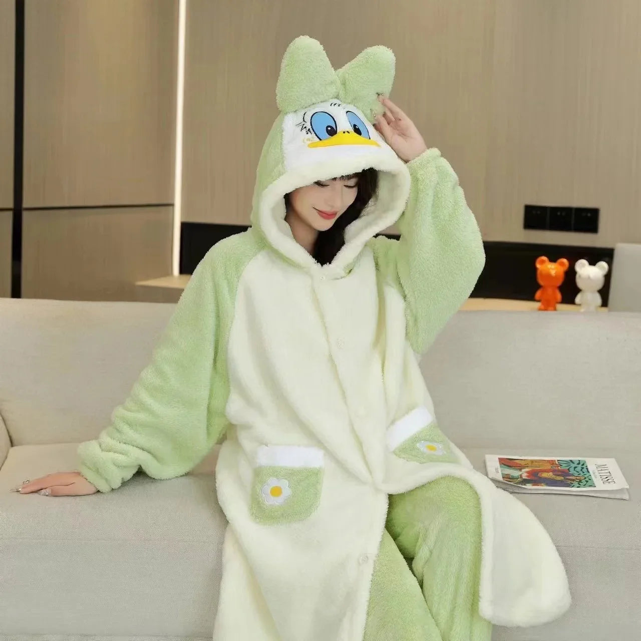 Hot Kawaii Sanrio Cartoon Pajamas Hello Kitty Girls Velvet Nightgown Couple Sweet Long Bathrobe Nightgown Casual Home Wear Set