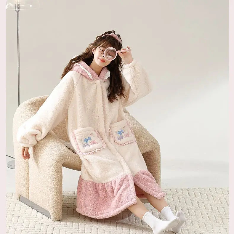 Kawaii Hello Kitty Hooded Pajamas Pajamas Girls Autumn Winter Long-Sleeved Tops Sanrio Thickened Bathrobe Casual Home Wear Set