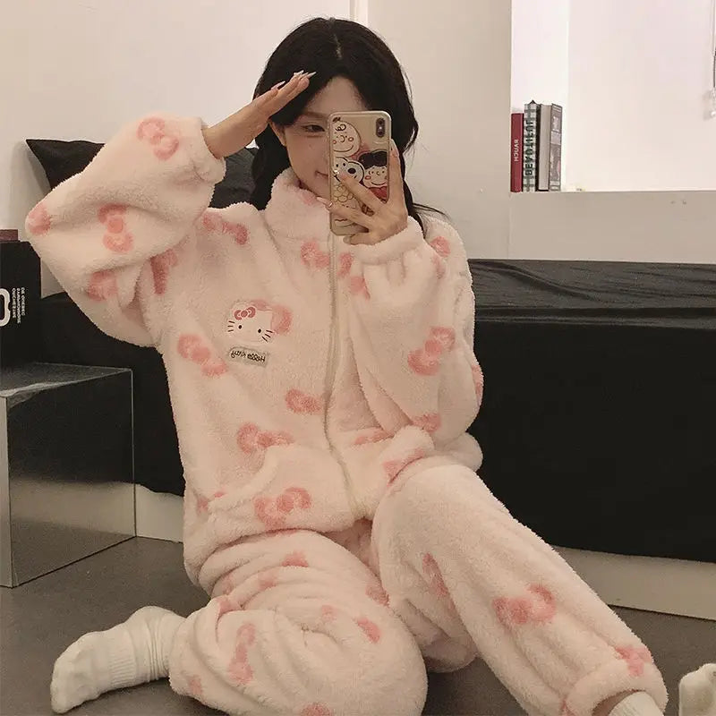 Kawaii Hello Kitty Coral Velvet Pajamas Polka Dot Pajamas Sweet 2Pcs Beautiful Girl Long-Sleeved Tops Warm Casual Home Wear Set