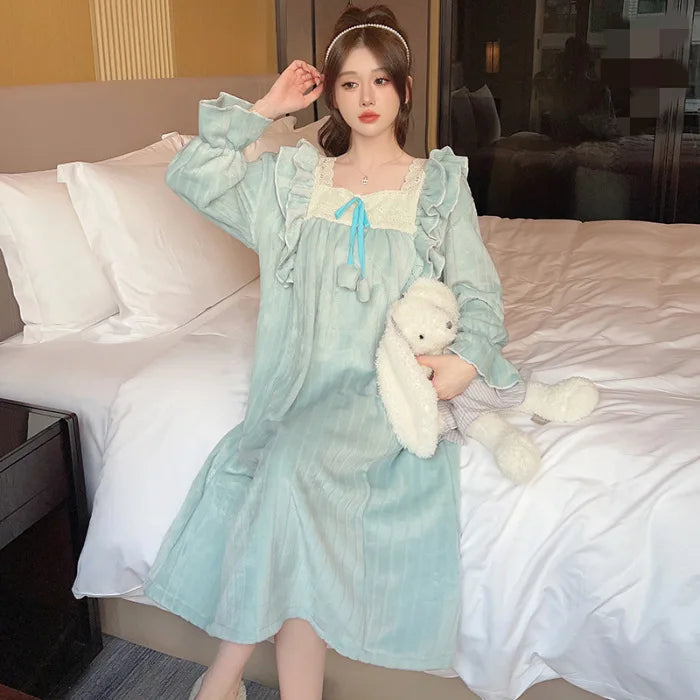 Winter Warm Sleepwear Princess Style Women's Flannel Nightgown Homewear Soft Coral Velvet Court Pajama Solid Loose Sleep Dress