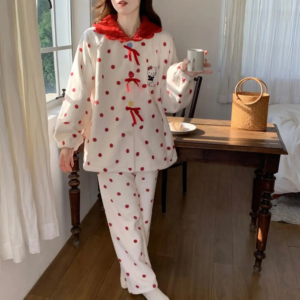 Hot Kawaii Hello Kitty Coral Velvet Pajamas Girls Pajamas Autumn Winter Thickened Cartoon Cute Tops Casual Wear Home Clothes Set